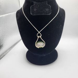 Vintage 90s Minimalist Green Tigers Eye Elvin Pendant Drop Necklace
